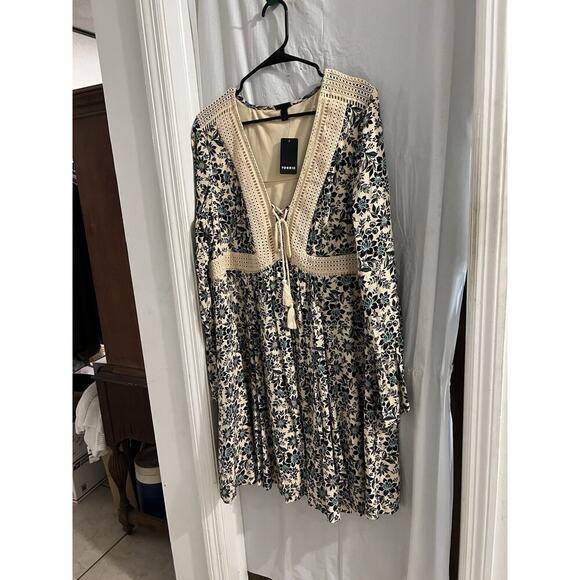 Torrid Blue Beige Floral Crochet Lace Up Skater Dress Sz 1x NWT Cottage Boho - Picture 2 of 9